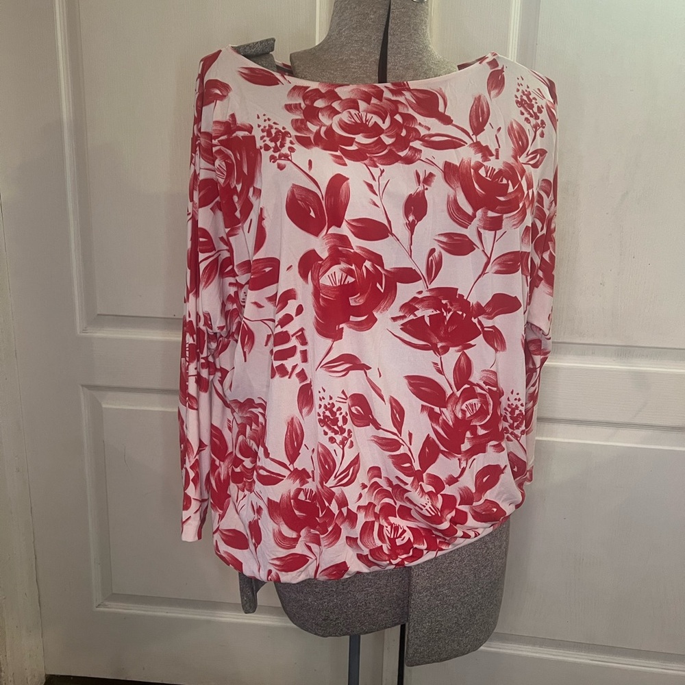 MARC BOWER 3/4 SLEEVE TOP SIZE Medium Red And White NWOT
